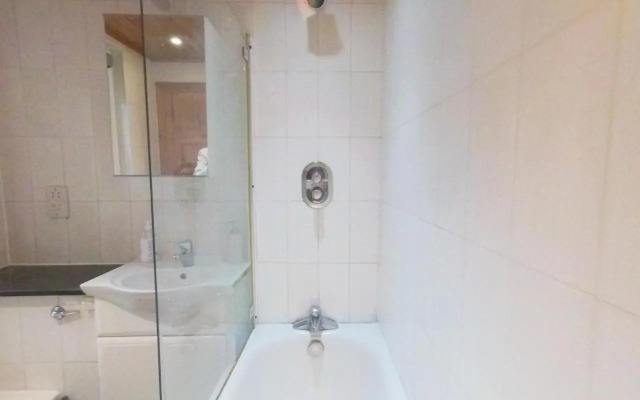 Flat 2 at 6 Tauton Mews