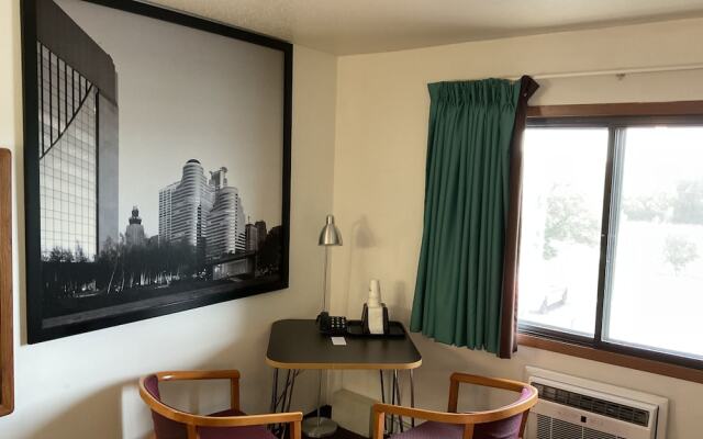 Budget Host Inn Buffalo