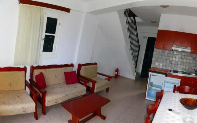 Iriana Village Inn