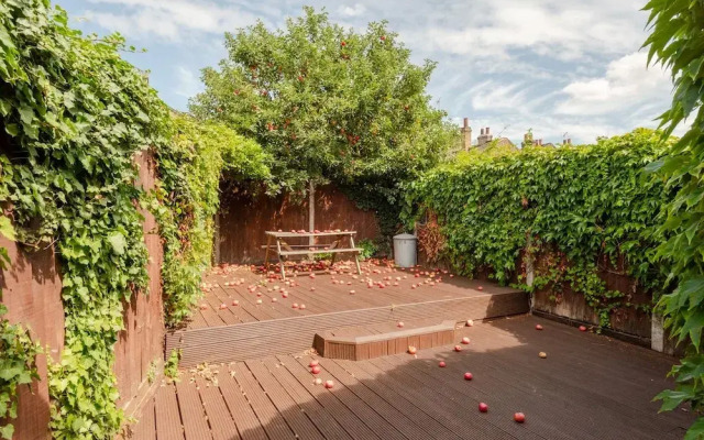 Fantastic 2 bed With Garden, Greenwich