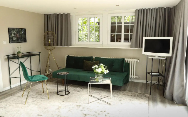 Meinsbur Boutique Hotel