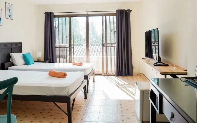 Club 22 Kamala Suites