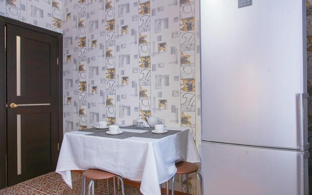 Пять Звёзд в микрорайоне Дружба 4/1