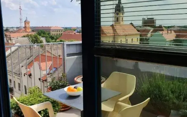 Apartment Penthouse Festina Lente