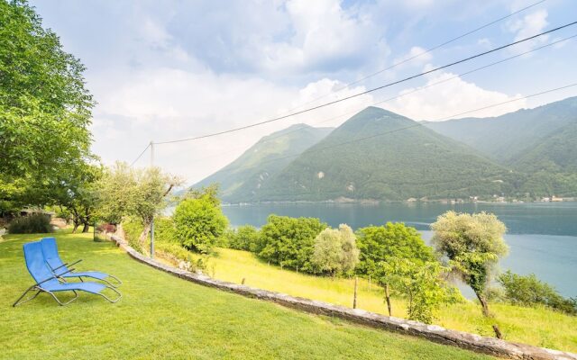 Romantic Holiday Home in Italian Lakes With Garden