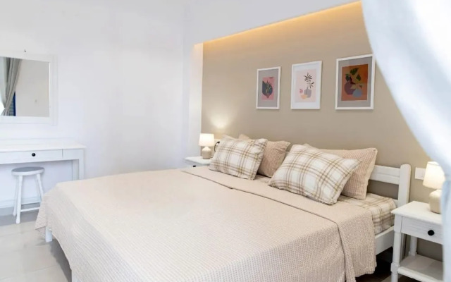 1 Bedroom Apartment Lambisea