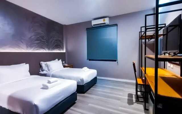 The Riva Vientiane Hotel
