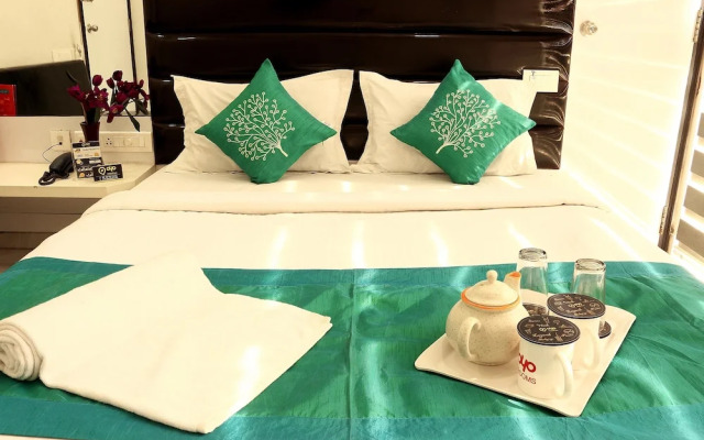 OYO 1483 Hotel Hiland Inn