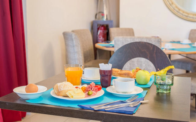 Adonis Grand Geneve Residence Excellior