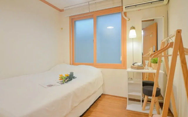 Season Helloworld House - Hostel