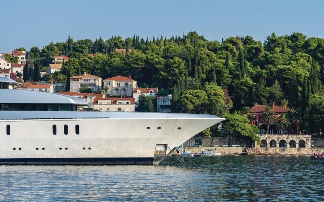 Nice Apartment in Cavtat With 1 Bedrooms and Wifi