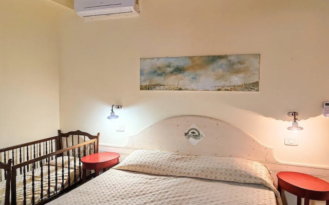 Farmhouse in Marche With Pool & Wine Tours