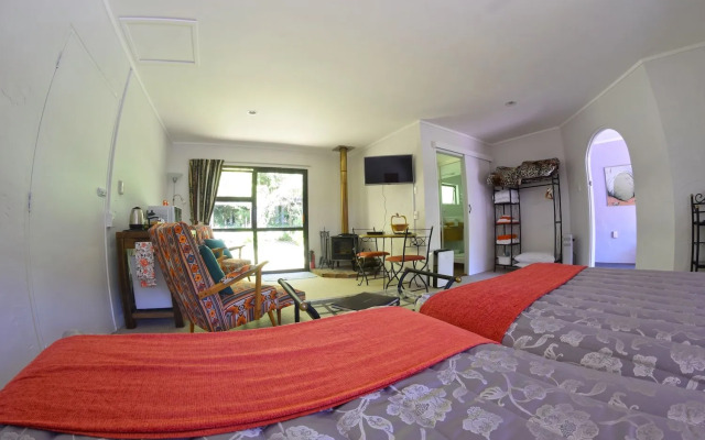 Te Popo Gardens Rural Retreat