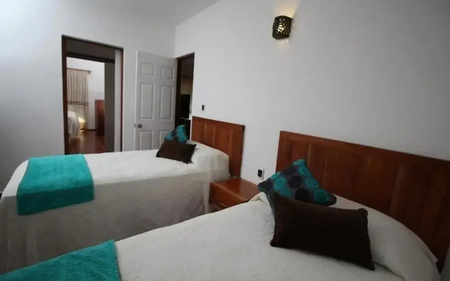 Hotel Villa Blanca Suites