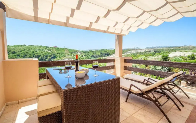 2279-Lovely 2 bedrooms with terrace with views