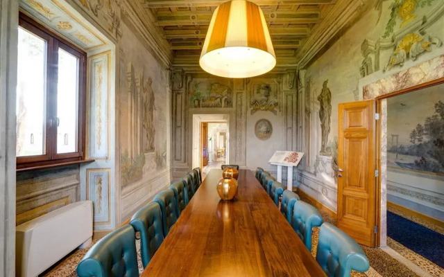 Villa Tolomei Hotel & Resort