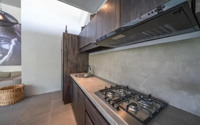 Villa Wiraja 1 - Modern 4 bdr villa in Berawa