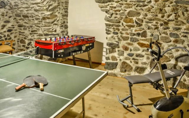 Apartment in Pellizzano Near Shopping