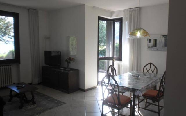 Favoloso appartamento fronte lago, Gera Lario