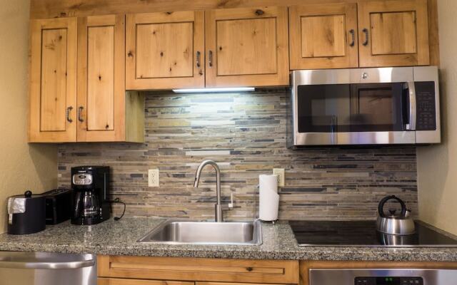 Unbeatable views from totally renovated studio by RedAwning