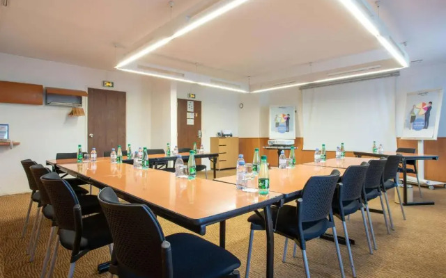 Hotel Novotel Aix en Provence Pont de l'Arc Fenouillères