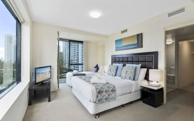 Broadbeach on the Park - We Accommodate