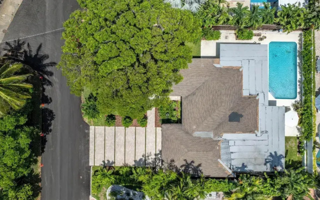 Ocean Breeze Villa 3 Bdr, Pool