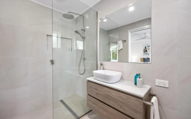 Noosa Outrigger Beach Resort