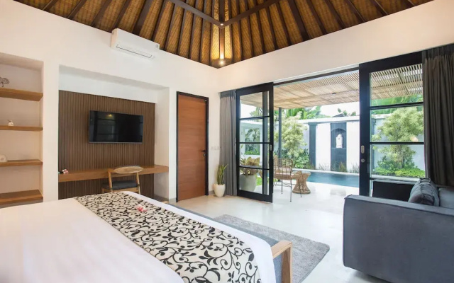 The Kons Villa Bali Seminyak