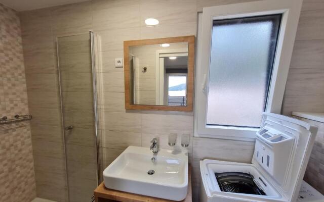 Mobilhome NaMore C4, Tisno