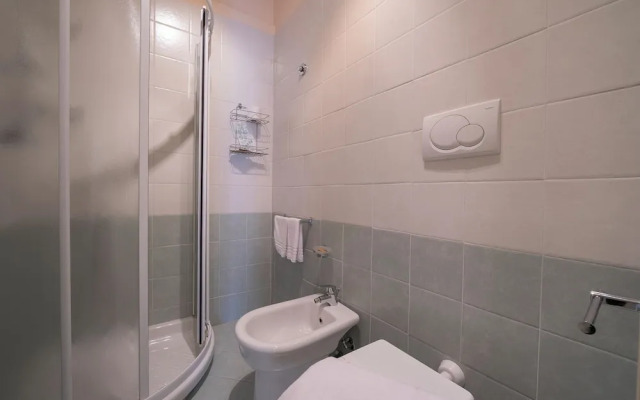 Orange Apartment Desenzano With Wi-fi