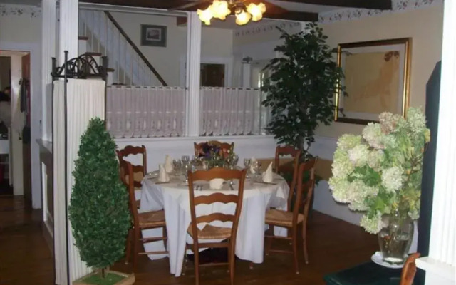 Youngtown Inn & Restaurant