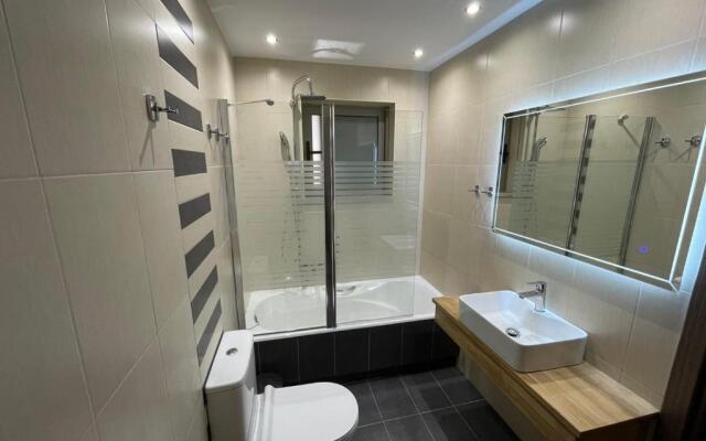 Vardians Villas & Suites