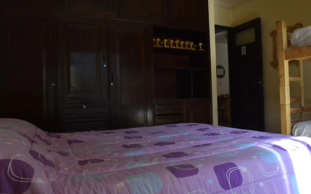 La Cúpula Hostel and Camping