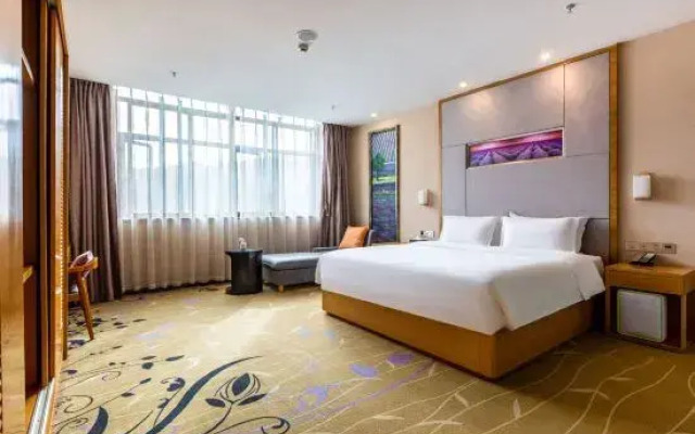 LiveCool-Hotel (GuiYangDongZhangYunYanWanDaGuangChangDian)