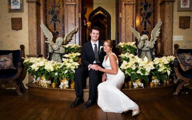 HIGHLANDS CASTLE overlooking Lake George.. plus 2 other Castles!