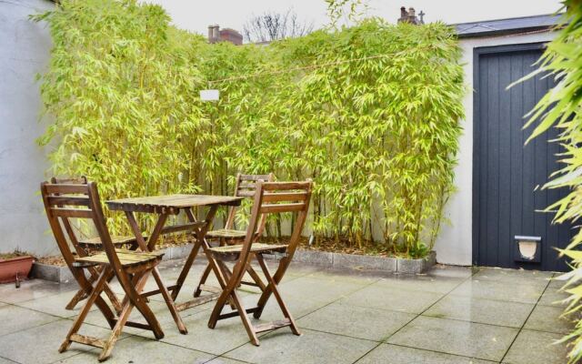 Newly Renovated 2 Bedroom Georgian House in Fairview