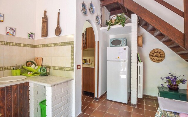 Beautiful Home in Noto With Wifi and 3 Bedrooms