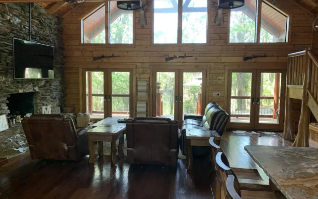 Alligator Alley Six Bedroom House