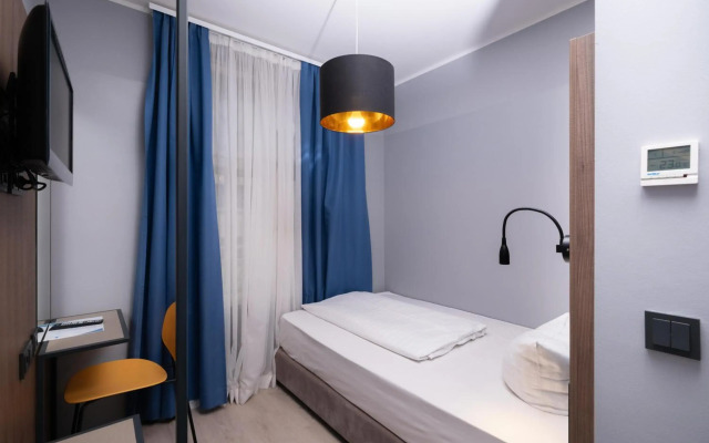 Smart Stay Hotel Station