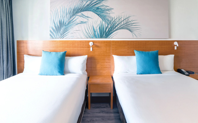 Novotel Cairns Oasis Resort
