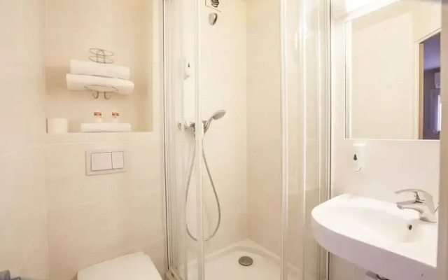 Brit Hotel Lille Centre