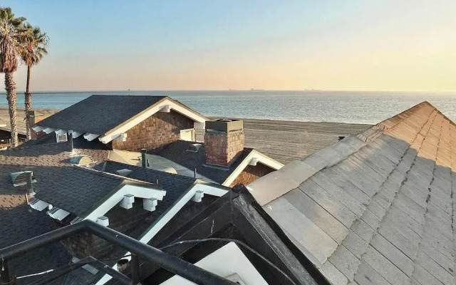 Beachfront Estate - LB Peninsula
