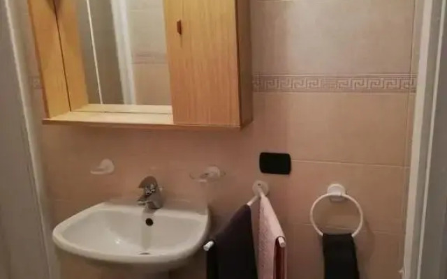 CENTRO e PARCO 10 min - flat in Monza