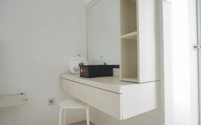 Compact Studio At Bassura City Apartment