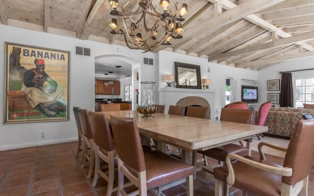 The Lucy House Five Bedroom House