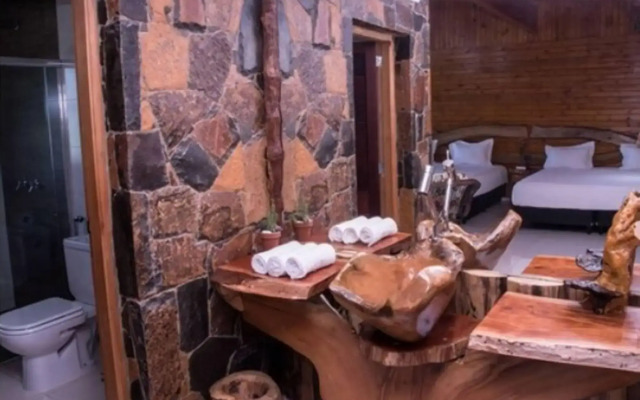 Tupa Lodge