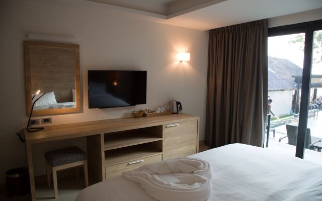 15 Palms Beach Resort