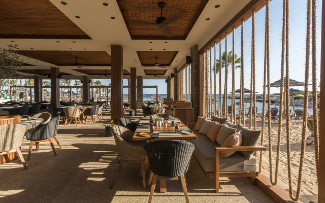 Adams Beach Hotel & Spa