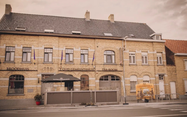 hotelImage
